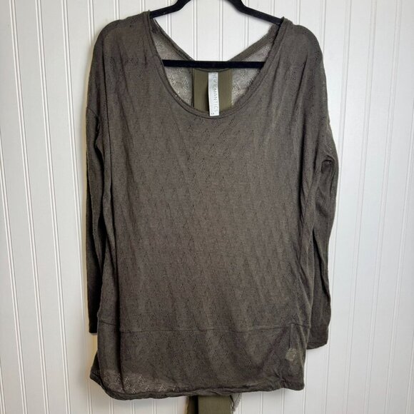 Free People New Romantics olive green sweater button back detail size medium A29 - Picture 1 of 7